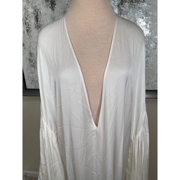 HELSA Serafina Long Sleeve Deep V Silk Draped Scarf White Maxi Dress Size Medium - Picture 7 of 13